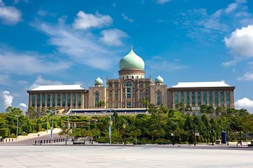 Half-Day Putrajaya 8 Attractions City Tour