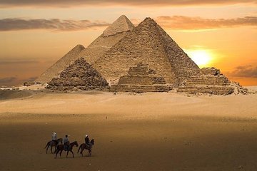  Private trip to Pyramids of Giza, Sakkara & Memphis