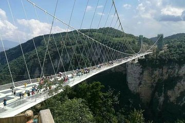 Zhangjiajie Grand Canyon & Glass Bridge and Baofeng Lake Private Day Tour