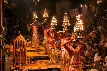 Varanasi Evening Walking Tour with Ganga Arti