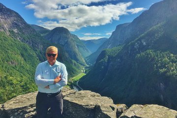 PRIVATE GUIDED TOUR: The Heart of Norway – Viking Special, 8-9 hours – SUMMER