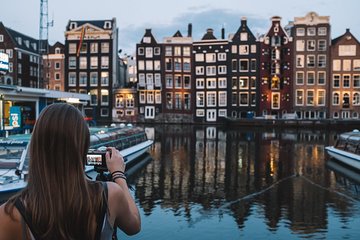 Amsterdam Night Photography Workshop with a Professional