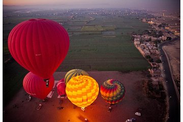 Package Hot Air Balloon and 5 More Attractions ( Luxor Full Day Tour )From Luxor