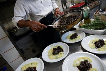 The Other Side of Florence Food Tour with Eating Europe