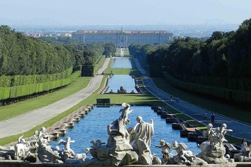 Tour Royal Palace of Caserta + "La Reggia" Outlet