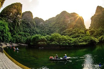 NINH BINH MEMORABLE DAY: Hoa Lu, Mua Cave, boat trip Tam Coc, Trang An optional