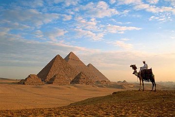 Private Tour of Pyramids, Sphinx, Egyptian Museum including camel Ride & Lunch