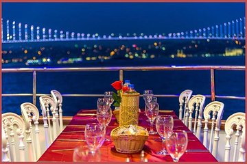 Istanbul Bosphorus Cruise with Dinner and Belly-Dancing Show