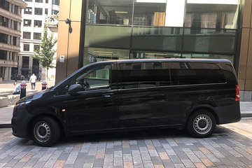 Private round transfer from Paris hotel to PSG Stadium