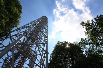 Milano: Parco Sempione and its tower with a panoramic aperitif