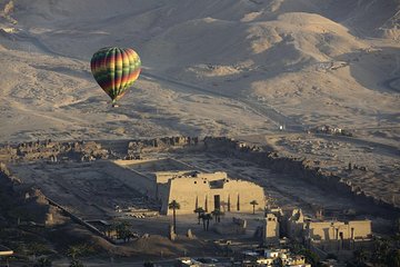 4 days Nile cruise luxor,Aswan,hot air balloon&abu simbel & train from Cairo