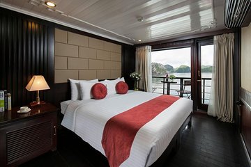 All-Inclusive: Halong Bay 2 Days - 4 STAR CRUISES: Meals, Kayak, Cave, Island