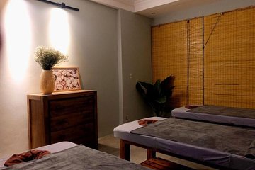 Body Massage With Sauna