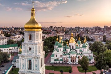 Private guided walking tour “Old Kiev today”