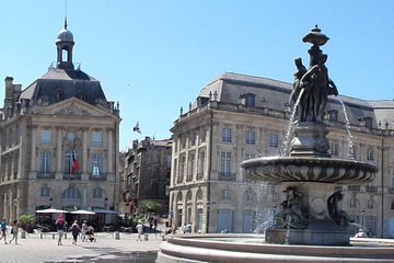 2 hours - Bordeaux Private tour with a native guide