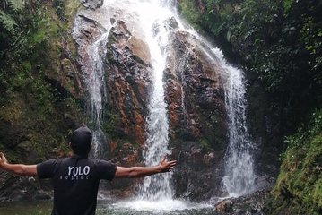 hiking medellin and hidden waterfalls