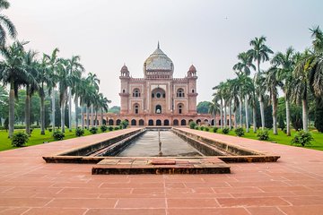 Monuments of Delhi (Guided Full Day Sightseeing City Tour)