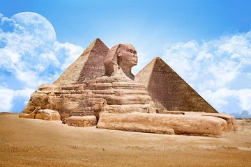 Private Full-Day Tour of Giza Pyramids with Hotel Pick Up