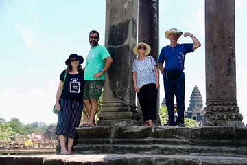 Angkor 2 Day tour: Small tour, Big tour, sunrise and sunset,floating village