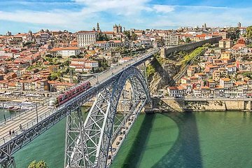 Porto Private Full Day Sightseeing Tour from Lisbon