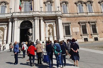 Modena city tour Walking tour in the old town