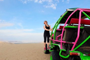 Dune buggy in Huacachina