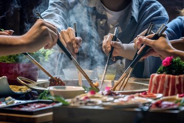 Private Chengdu Hotpot Cooking Class with Local Market Visit