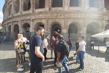 Colosseum Guided Tour With Roman Forum Visit In Quick Access