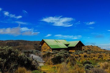 El Cisne High Mountain Refuge from Pereira