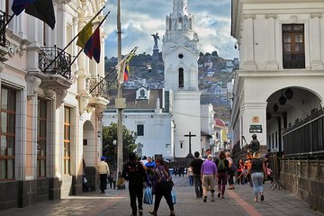 Private and Personalized City Tour of Quito Teleferico and Middle of the World