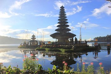 Bedugul & Tanah Lot Tour