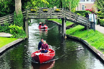 Amsterdam: Zaanse Schans & Giethoorn with Canal Cruise