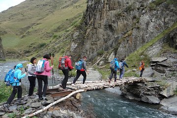 7-day hiking expedition to Tusheti through the Atsunta pass