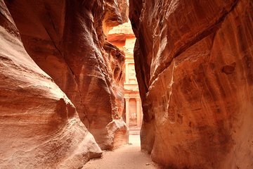 Wadi Rum & Petra Shore Excursion 2 day 1 night Alternative