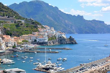 Transfer Amalfi Coast with stop and wait 2 hours Pompeii or Herculaneum or Vesuvius