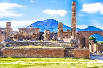 Naples cruise excursion day tour Sorrento Amalfi coast Positano Pompeii 