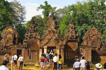 Fullday Banteay Srei Excursion - Pick up and drop off