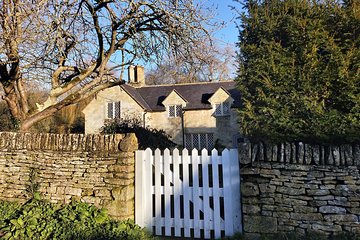 Cotswolds One Day Tour- book local guide