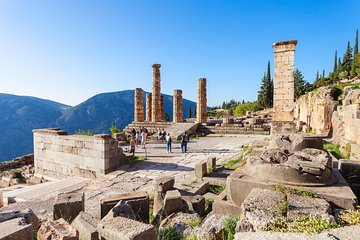 Delphi Private Day Tour from Athens with Visit to Arachova