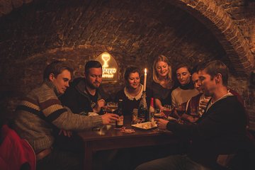 Bruges Beer Tour with chocolate pairing by a young local