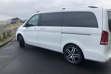 Auckland's premium luxury transfers from/to Airport / North Shore