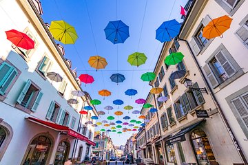 Discovery Walk Through Carouge with a Local