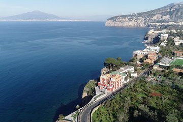 Shared Transfer from Sorrento to Naples Airport