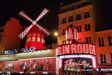 Montmartre by Night Private Tour