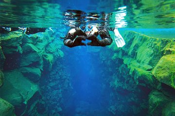 Snorkeling Between Continents in Silfra with Photos Included