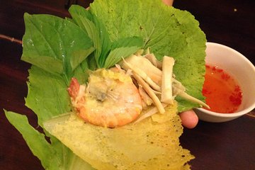 Private Half-Day Ho Chi Minh Food Tour with Local Students