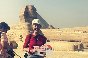 Day Tour to Pyramids, Sphinx, Sakkara And Memphis