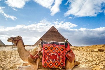 Full-Day Private Guided Tour to Pyramids of Giza Dahshur Sakkara and Memphis