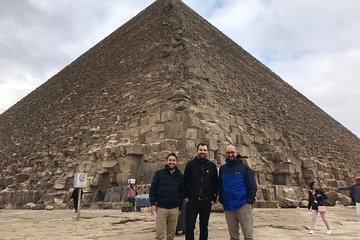 4 Hour Giza Pyramids & Sphinx Tour 