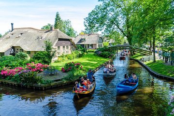 Giethoorn Private Tour from Amsterdam in Jaguar S Type